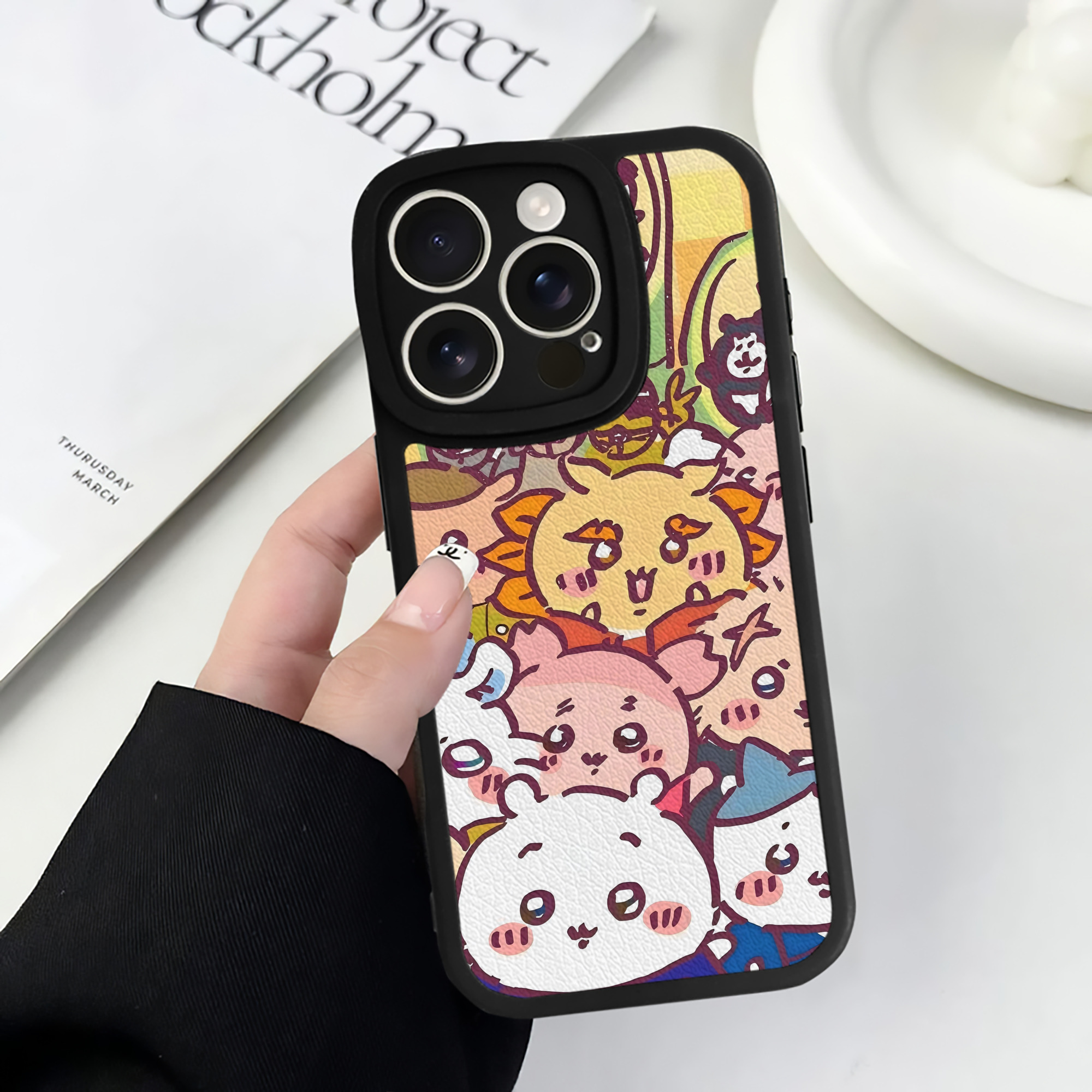 （画像用） ちいかわ Chii-kawa 【iPhone 16シリーズ対応】シリコンスマホケース（レザー調） 材質：シリコン
